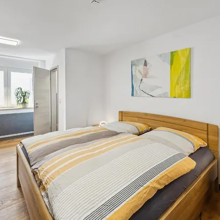 2 Bedroom Cozy In 曼德沙伊德