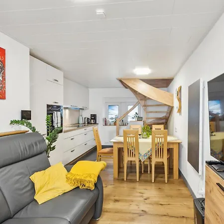 2 Bedroom Cozy In
